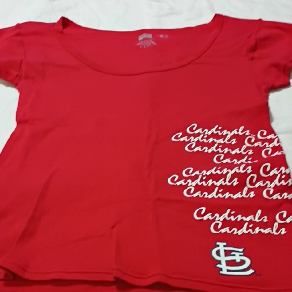 Women's Red Cardinals Short Sleeve Tee